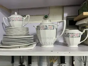 Ceramic Plates/Tea Set 16 Pieces
