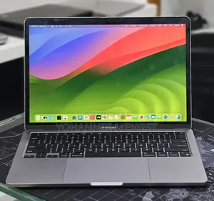 New Laptop Apple MacBook Pro 2020 M1 8GB Apple M1 SSD 512GB