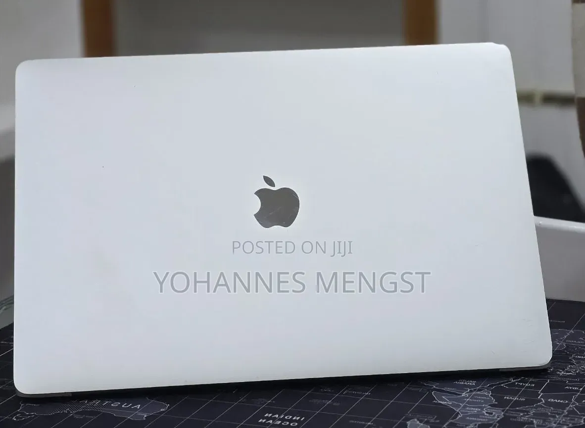 New Laptop Apple MacBook Pro 2017 16GB Intel Core i7 SSD 512GB