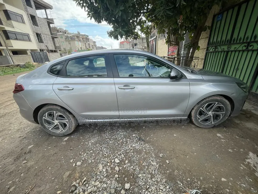 Hyundai i30 2022 Silver