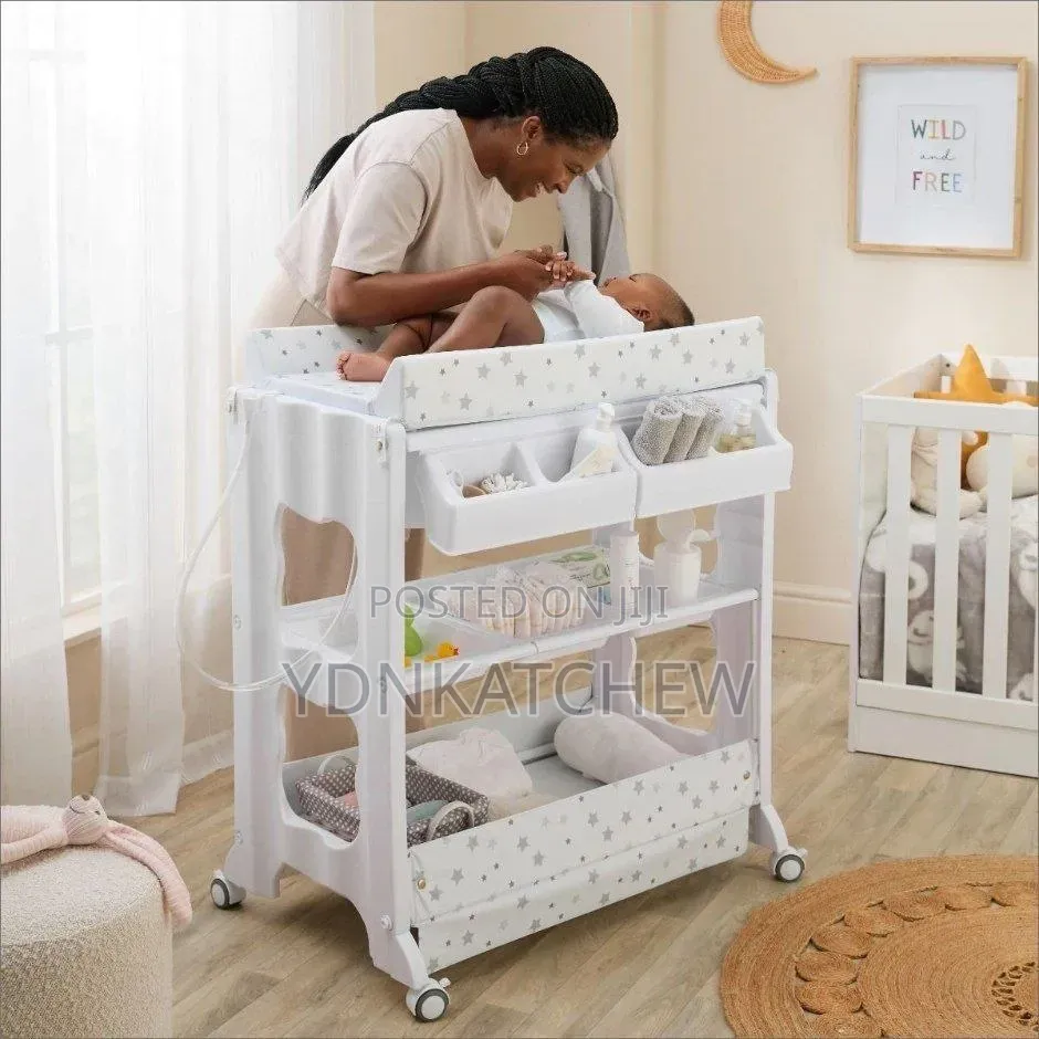 Baby Bath & Changing Unit የልጆች የቁም ማጠቢያ እና ዳይፐር መቀየሪያ