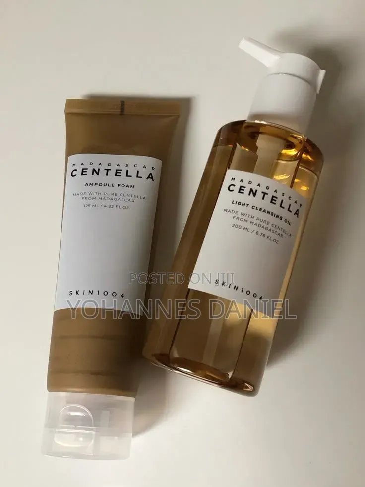 Centella Ampoule Foam – Moisturizing Facial Cleansing Foam