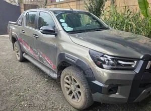 Toyota Hilux Revo Double Cab Deisel 2.4 AWD 2022 Gray