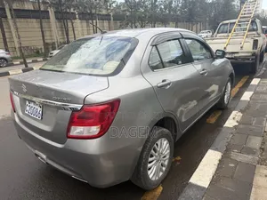 Suzuki Dzire 2022 Silver