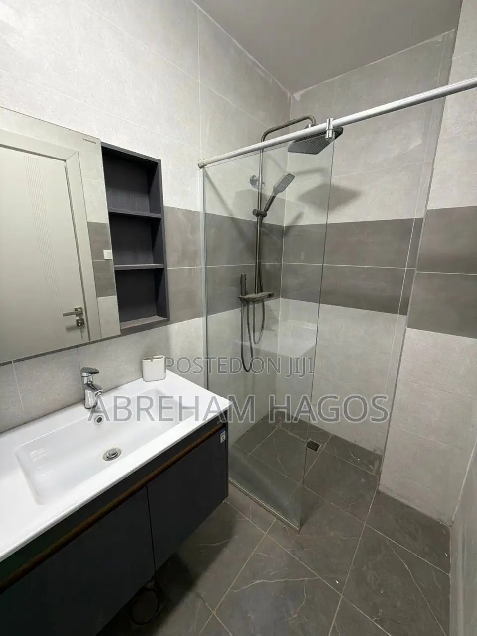 Furnished 2bdrm Apartment in Reality Real Estate, Bole for rent