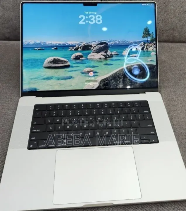 New Laptop Apple MacBook Pro 2021 M1 16GB Apple M1 Pro SSD 1T