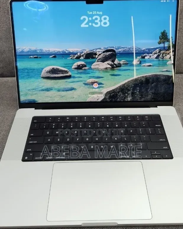 New Laptop Apple MacBook Pro 2021 M1 16GB Apple M1 Pro SSD 1T