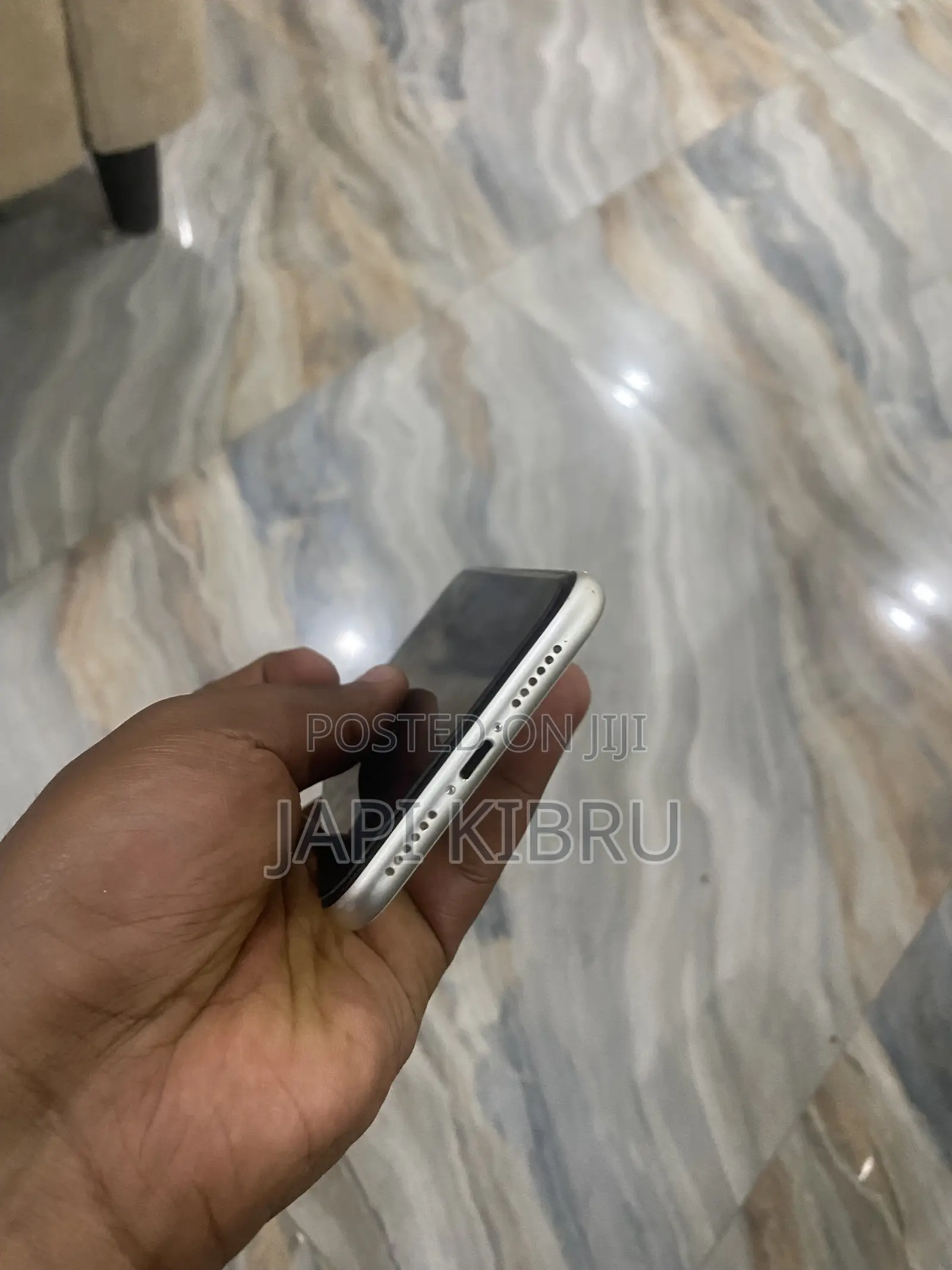 Apple iPhone 11 128 GB White