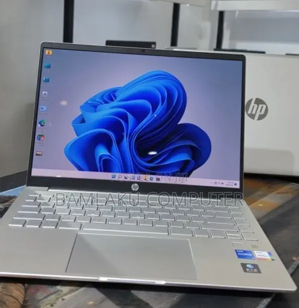 New Laptop HP Pavilion 14 16GB Intel Core i5 SSD 512GB