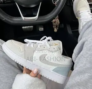 Nike Air Jordan 1 “Sky Paris”