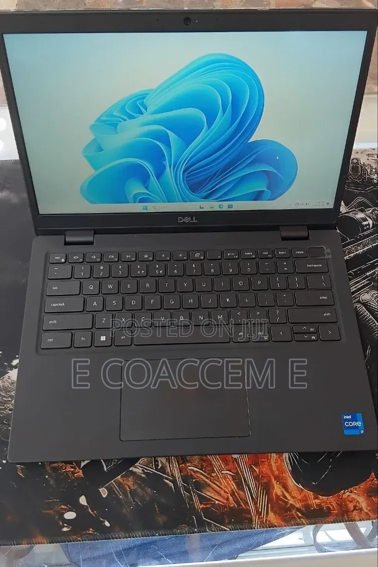 New Laptop Dell 16GB Intel Core i7 SSD 512GB