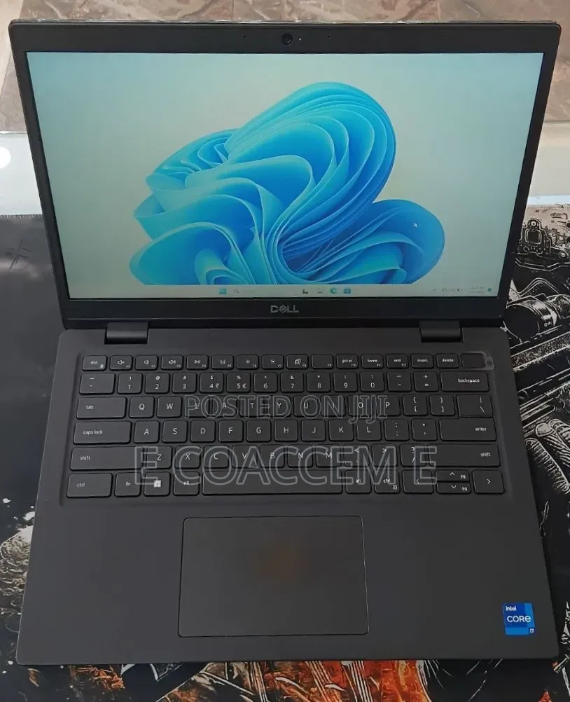 New Laptop Dell 16GB Intel Core i7 SSD 512GB