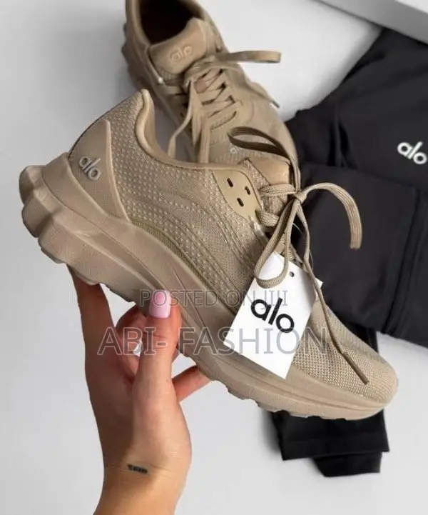 Alo Runner Yoga “Cream Beige” Unisex Sneakers Style