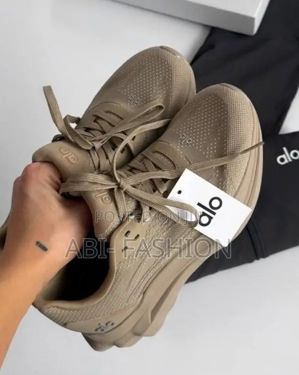Alo Runner Yoga “Cream Beige” Unisex Sneakers Style