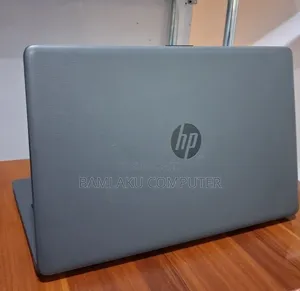 New Laptop HP 250 G7 8GB Intel Core i7 SSD 256GB