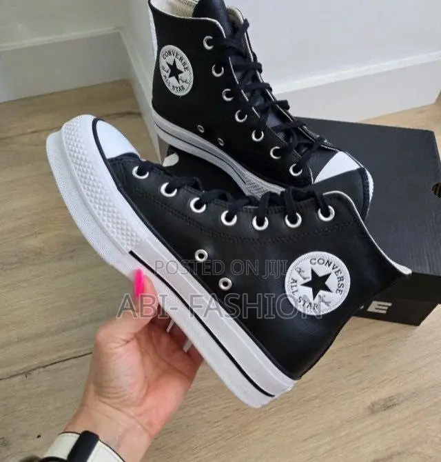 Comverse Chunk 70 Leather Platform High-Top Stylish