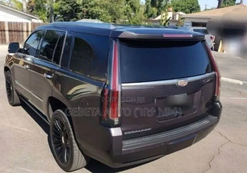 Cadillac Escalade 2021