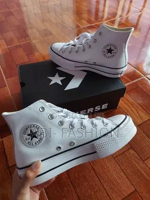 Converse Chuck 70 Leather Platform High-Top Sneakers