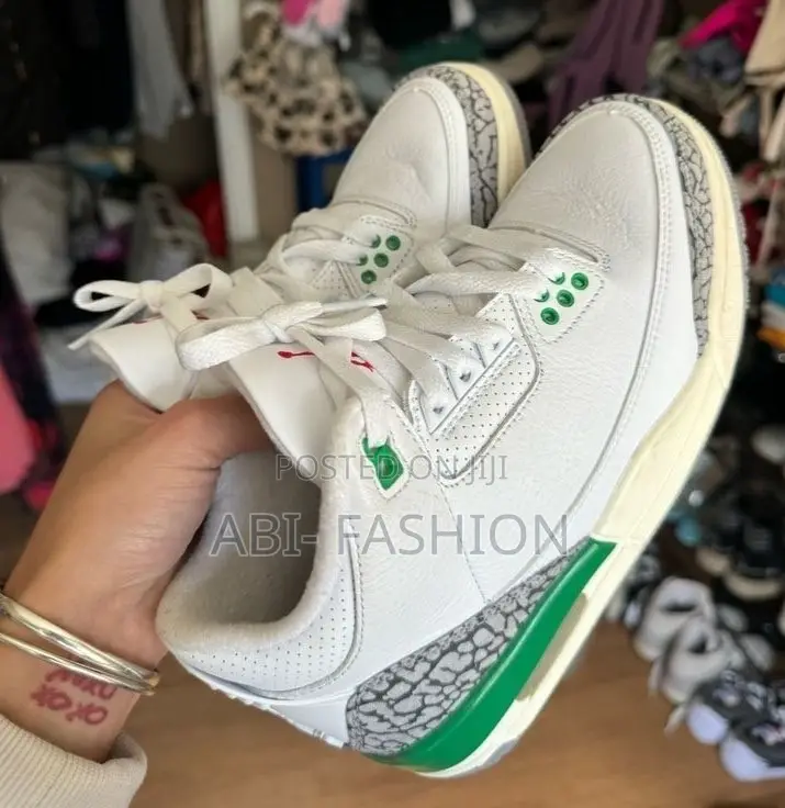 Air Jordan 3 Retro “Lucky Green” High-Top Sneakers