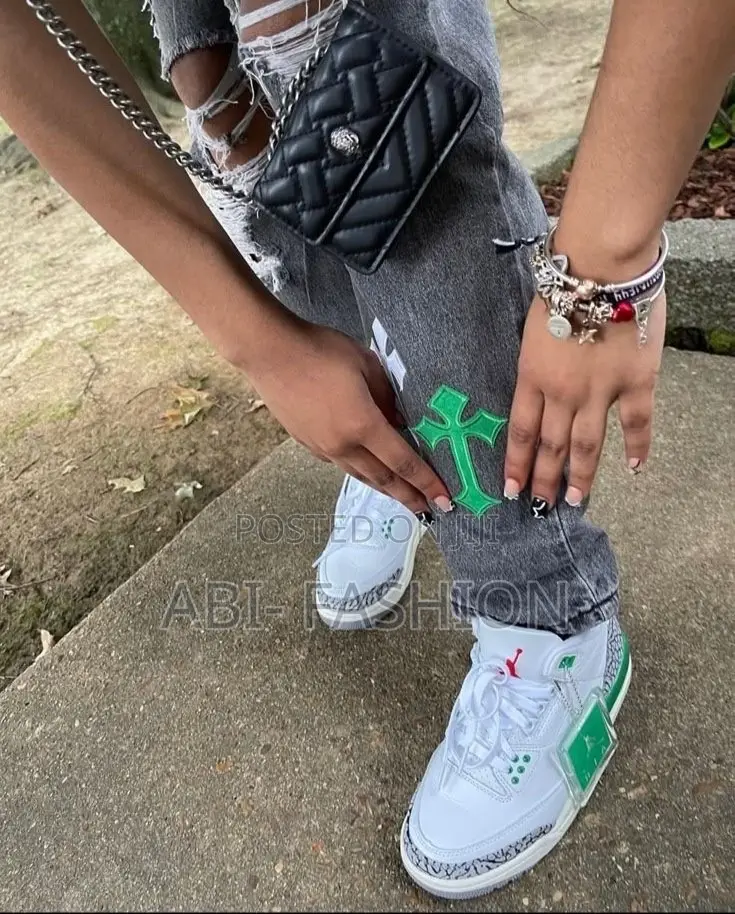 Air Jordan 3 Retro “Lucky Green” High-Top Sneakers