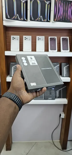 New Samsung Galaxy Fold 512 GB Black