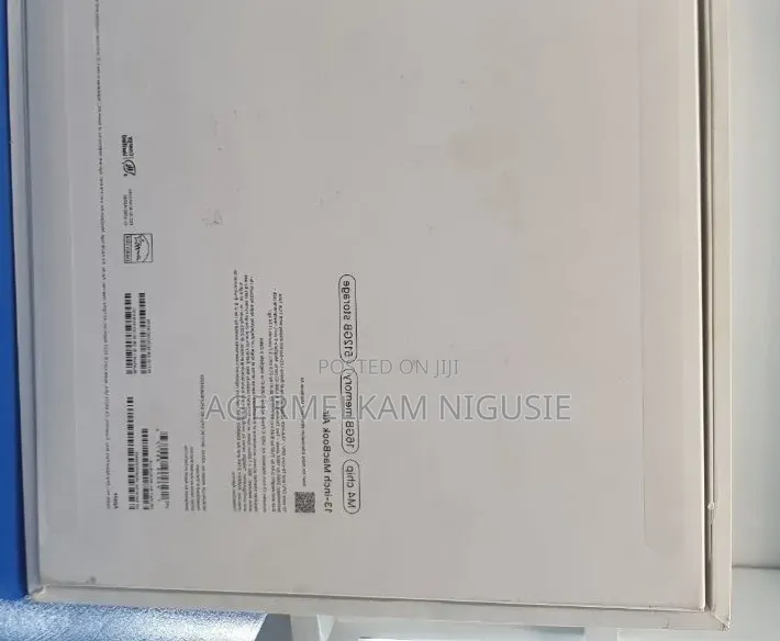 New Laptop Apple MacBook Air 2025 M4 16GB Intel Core Ultra 7 SSD 512GB