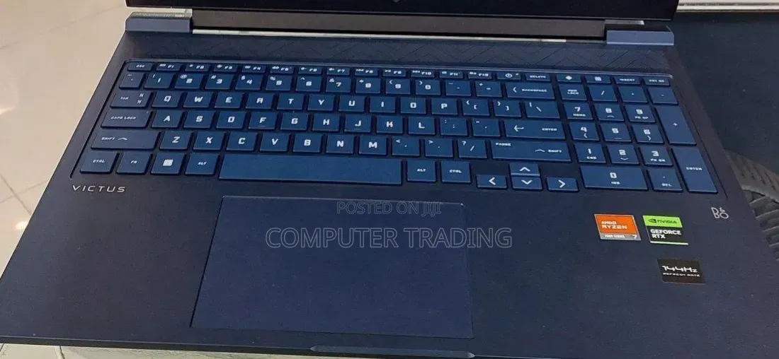 New Laptop HP Victus 16 8GB AMD Ryzen 7 SSD 1T