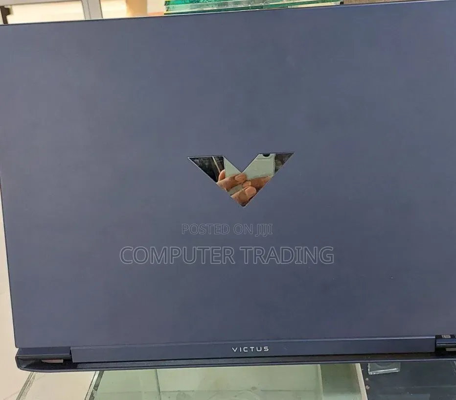 New Laptop HP Victus 16 8GB AMD Ryzen 7 SSD 1T