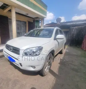 Toyota RAV4 2008 White
