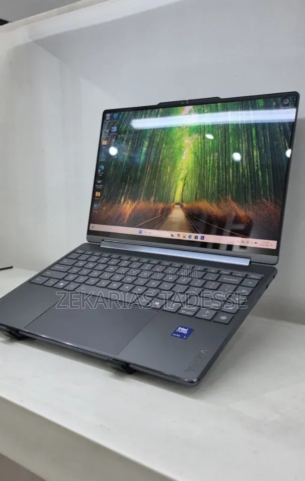 New Laptop Lenovo Yoga 9i 16GB Intel Core Ultra 7 SSD 512GB