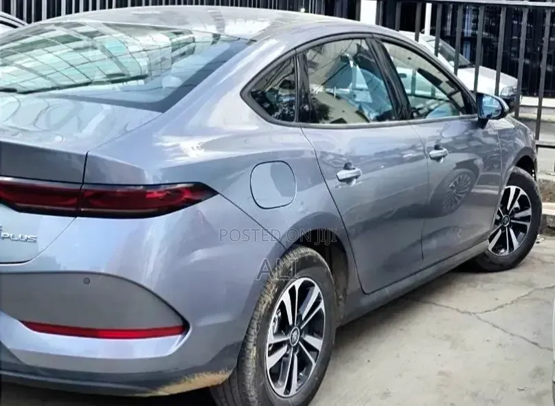 BYD Qin Plus DM-i 2025 Gray