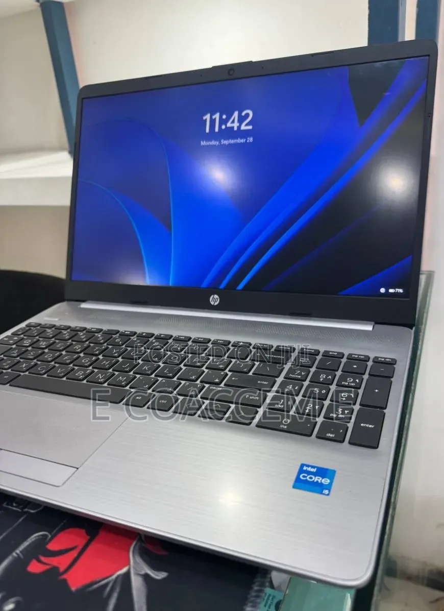 New Laptop HP 8GB Intel Core i5 SSD 512GB