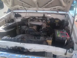 Toyota Land Cruiser 90 1997 White
