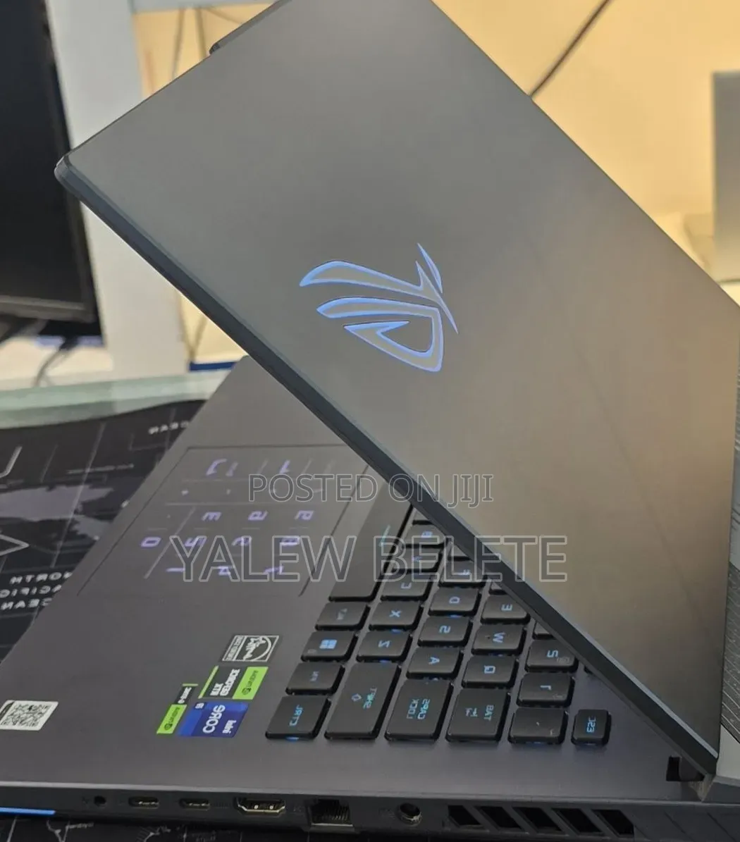 New Laptop Asus ROG Strix G15 16GB Intel Core i9 SSD 1T
