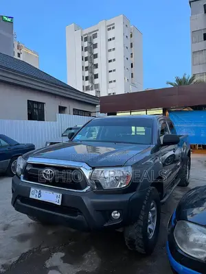 Toyota Tacoma 2014 Black