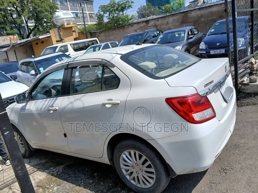 Suzuki Dzire 2022 White