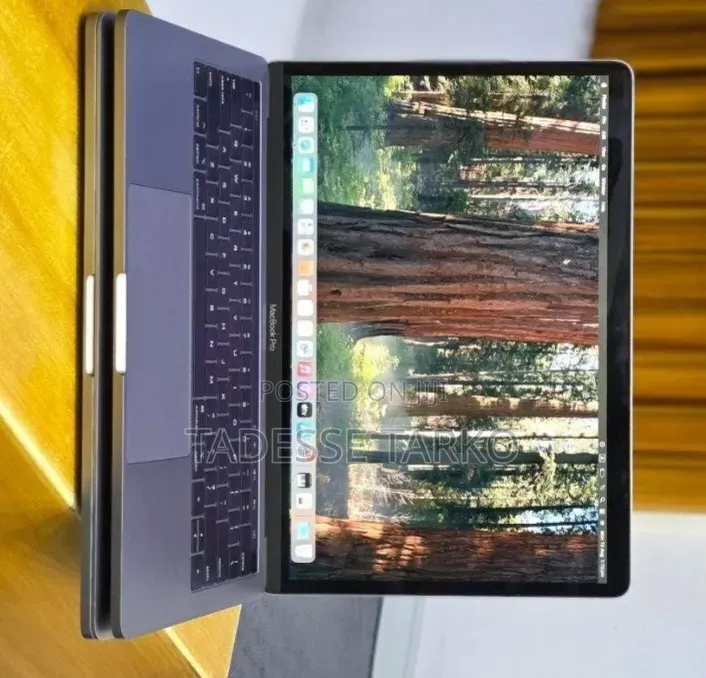 New Laptop Apple MacBook Pro 2019 16GB Intel Core i5 SSD 512GB