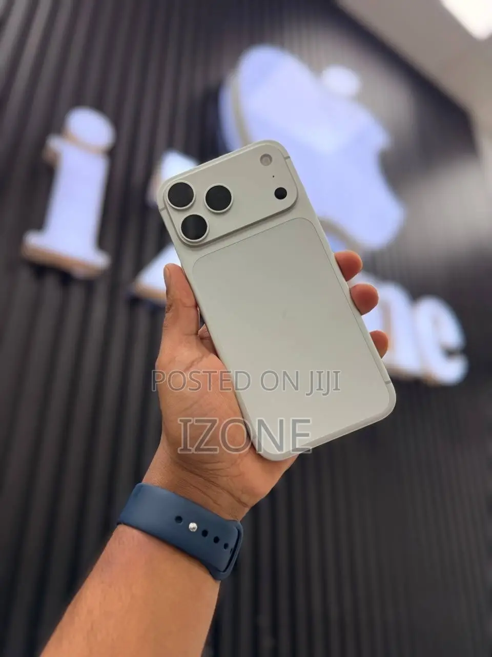 New Apple iPhone 17 Pro Max 256 GB Silver