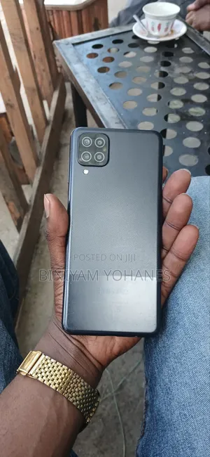 Samsung Galaxy A12 64 GB Black