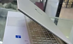 New Laptop HP Pavilion 15 8GB Intel Core i5 SSD 512GB