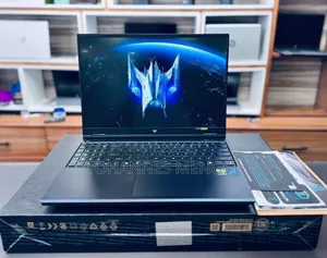 New Laptop Acer Predator Helios 18 PH18-71 16GB Intel Core i9 SSD 1T