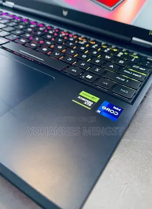 New Laptop Acer Predator Helios 18 PH18-71 16GB Intel Core i9 SSD 1T