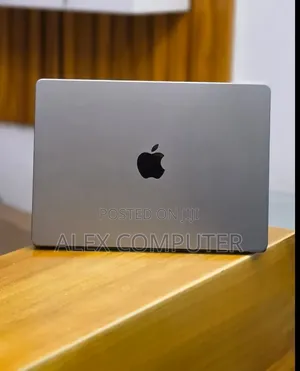 New Laptop Apple MacBook Pro 2021 M1 32GB Apple M1 Pro SSD 512GB