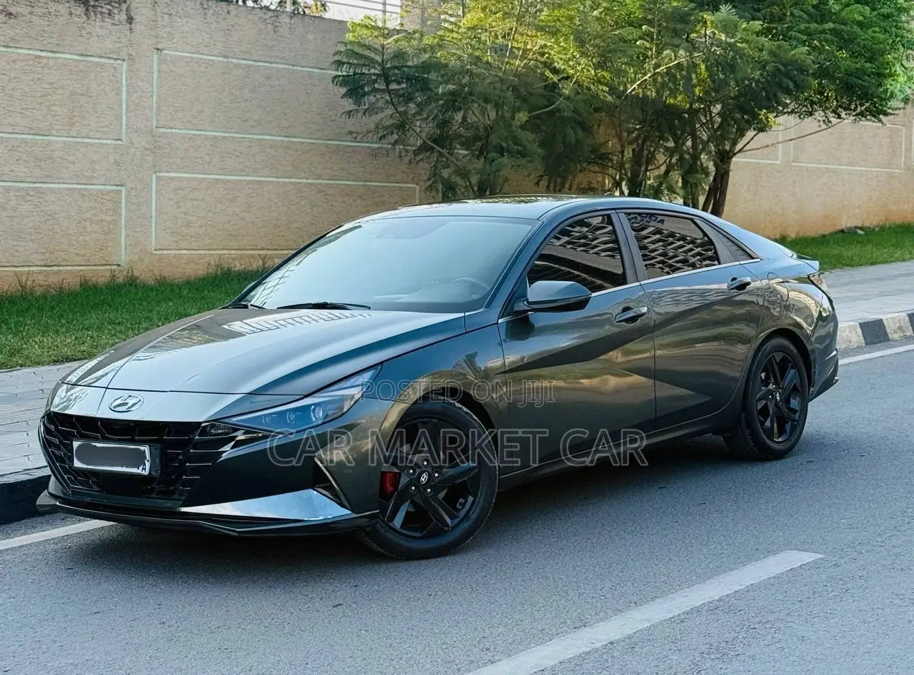 Hyundai Avante 2021 Gray
