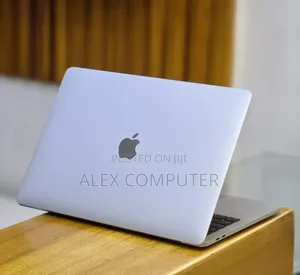New Laptop Apple MacBook Pro 2010 32GB Intel Core i7 SSD 512GB