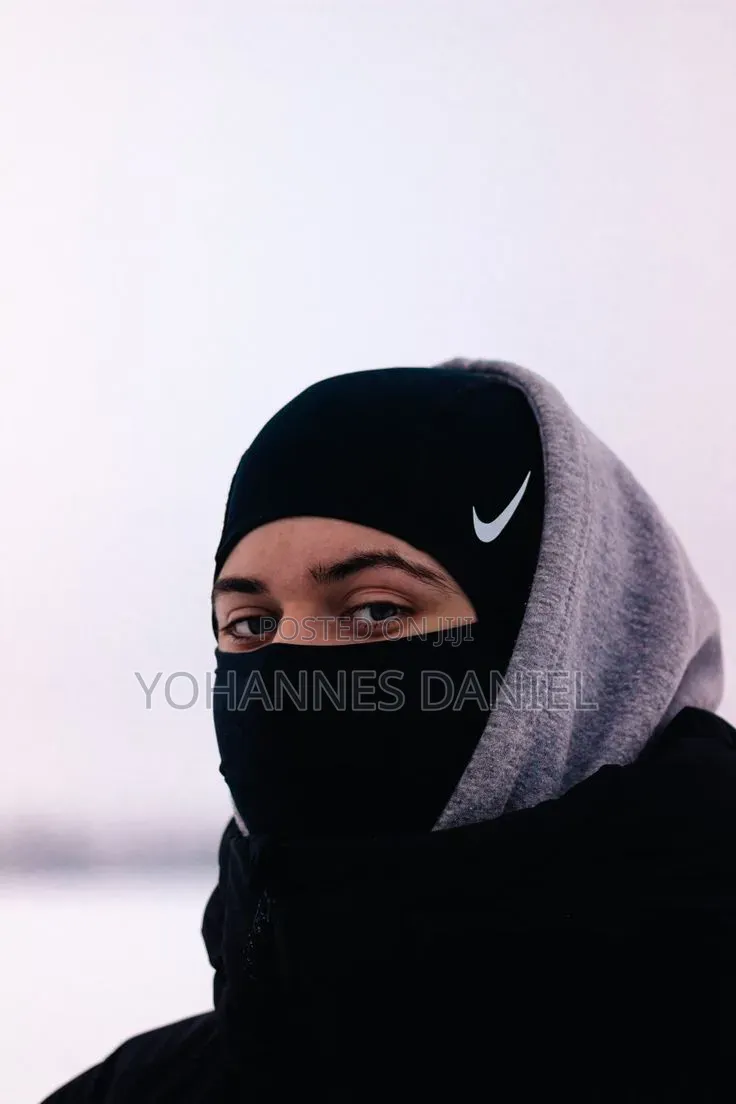 Nike Pro Ski Mask – Winter Face Cover & Hood