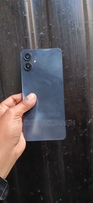 Samsung Galaxy A06 64 GB Black
