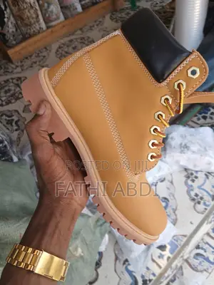 Tiberland Boots