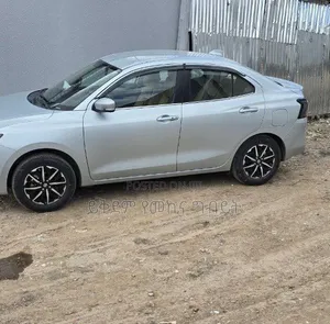 Suzuki Dzire 2025 Silver