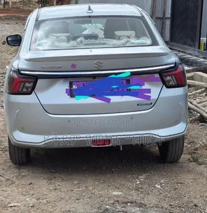 Suzuki Dzire 2025 Silver